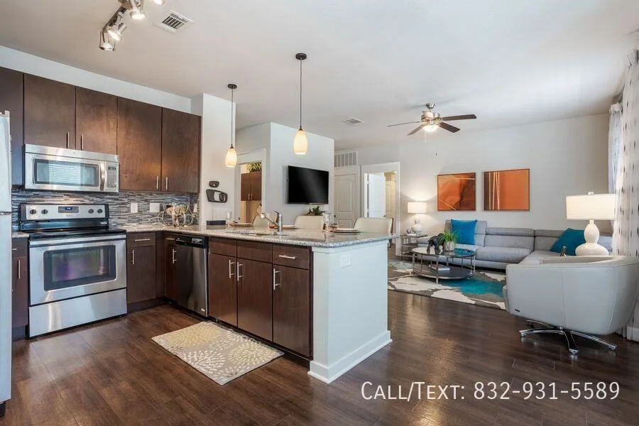 9800 Cypresswood Dr, Houston, TX 77070, USA