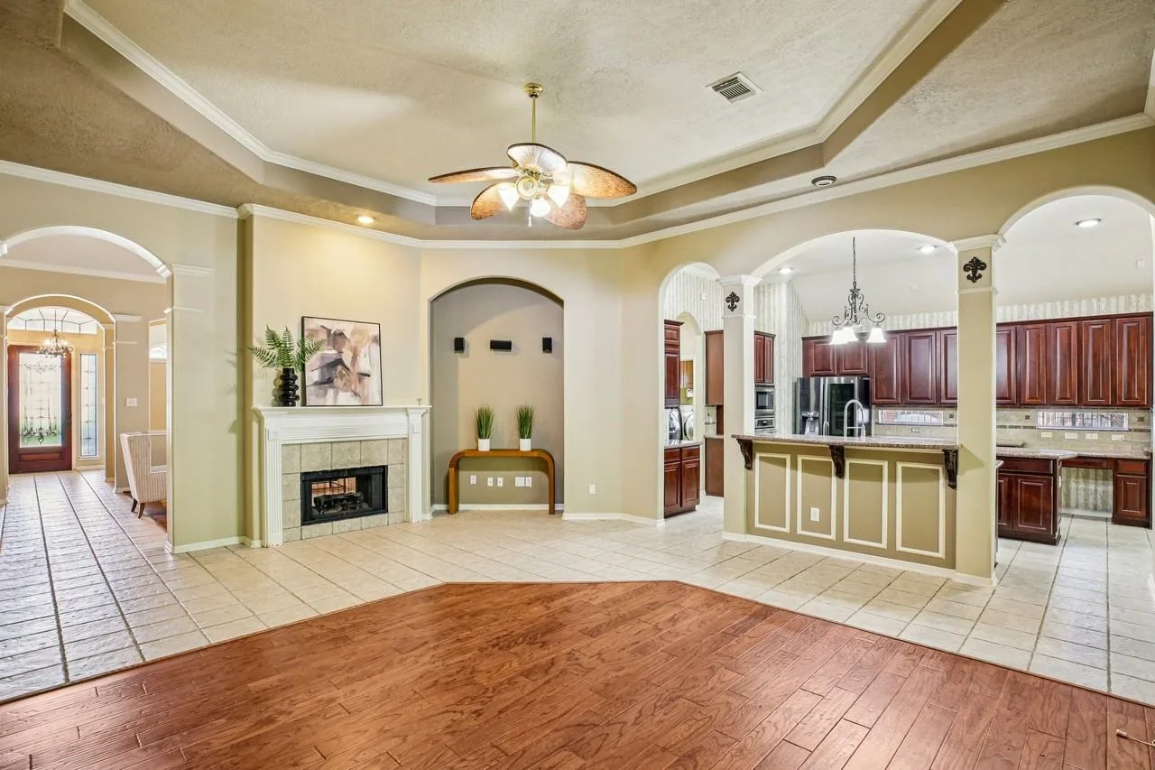 8822 Ballinger Drive, Houston, TX 77064, USA