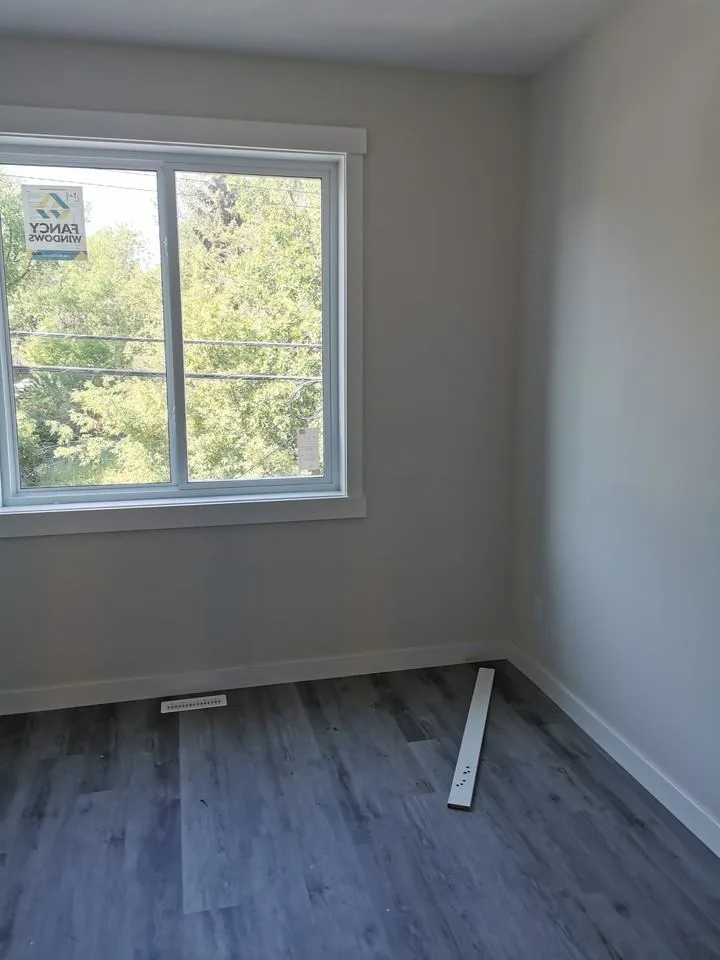 8407 108 Street NW, Edmonton, AB T6E 2H9, CAN