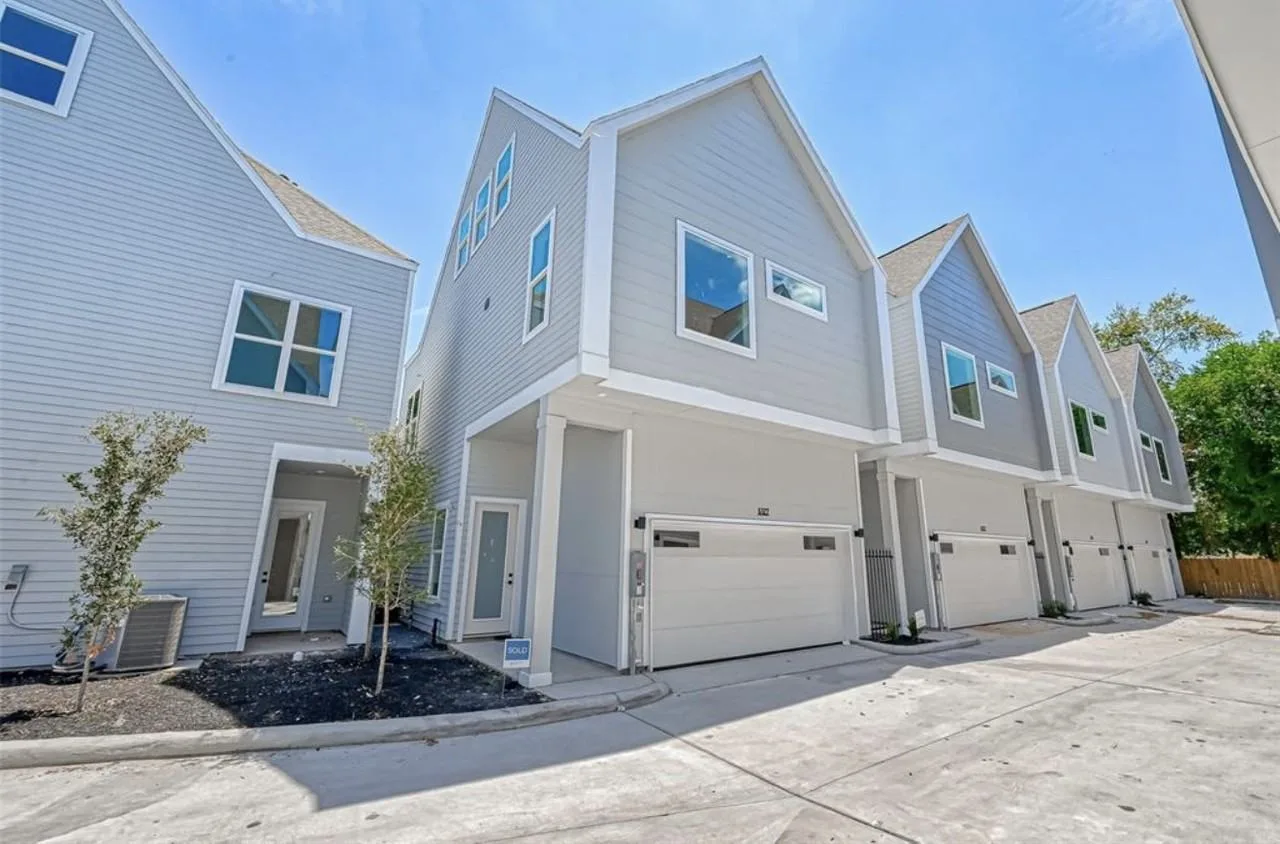 6127 W Montgomery Rd, Houston, TX 77091, USA