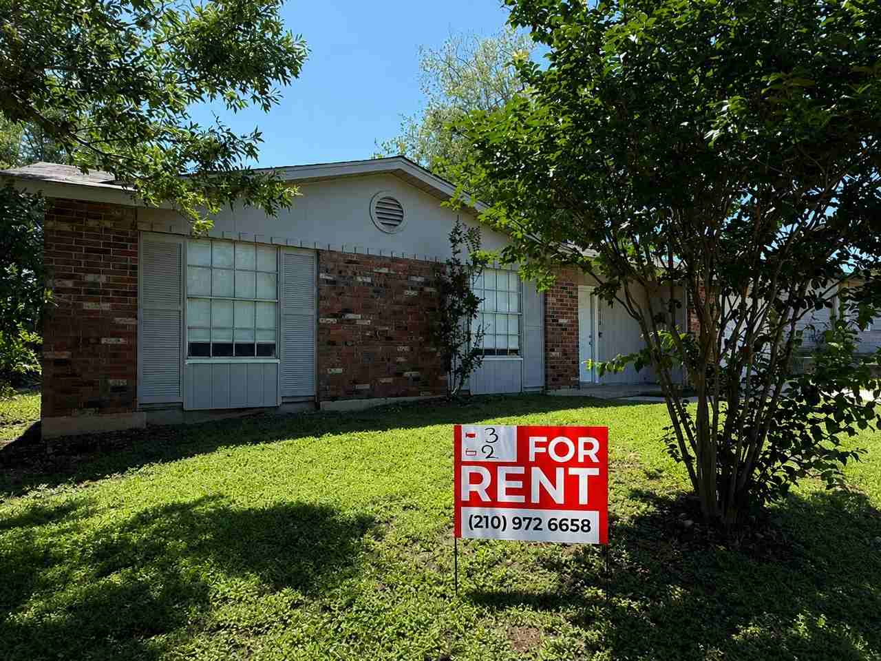 7319 Walnut Valley, San Antonio, TX 78242, USA