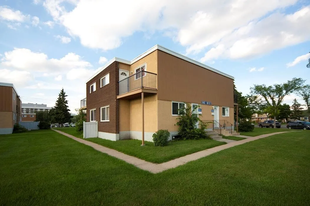 Our beautiful townhomes have quality options to make you feel at home.