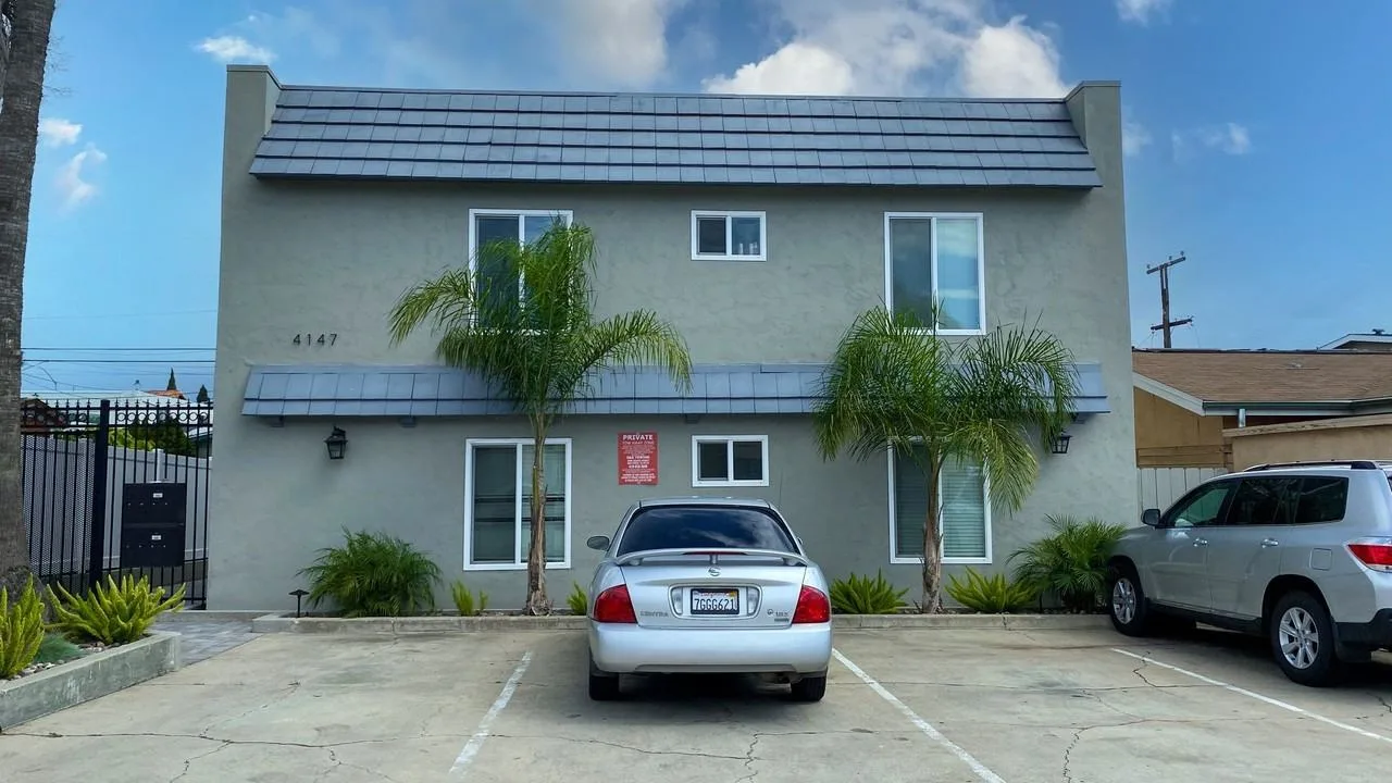 Twin Palms Apartments