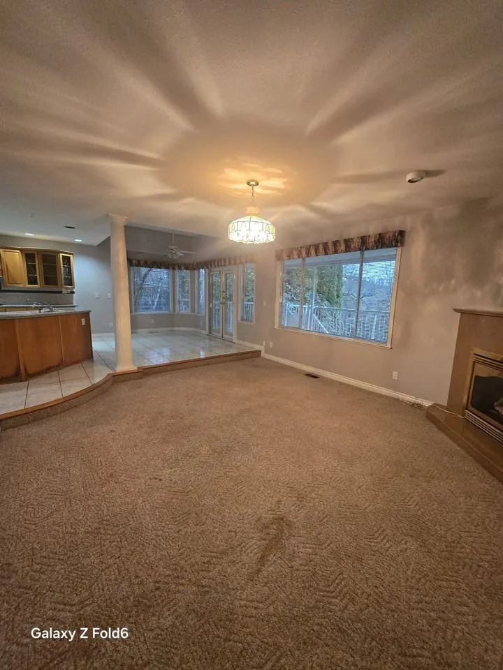 17304 96 Ave, Surrey, BC V4N 6H4, CAN