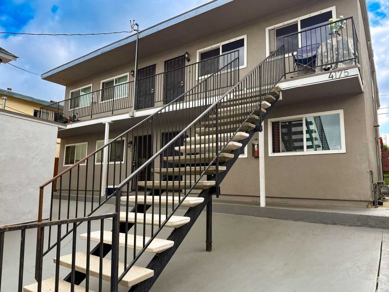 Altadena Apartments