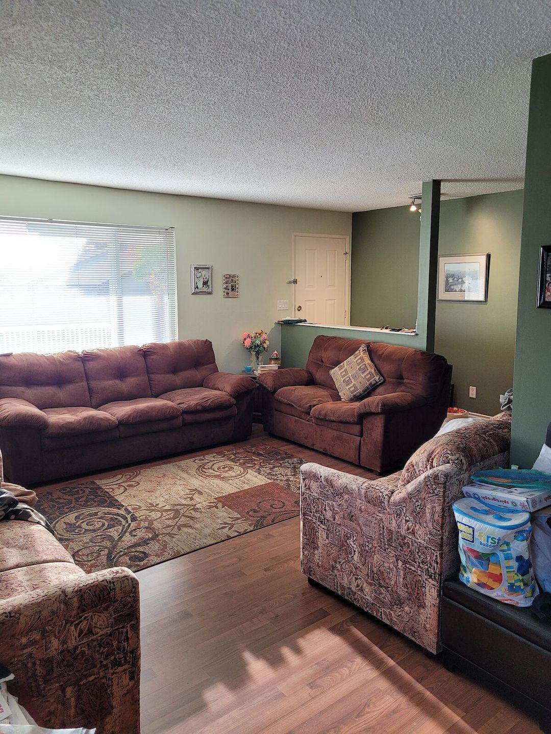 13923 72 Avenue, Surrey, British Columbia, Canada, V3W 2P6