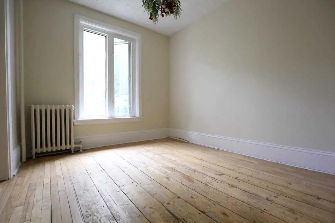 47 Heney St, Ottawa, ON K1N 5V6, CAN
