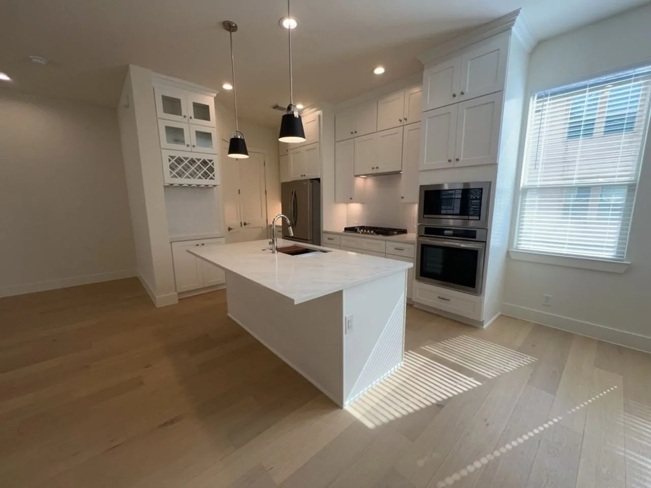 10607 Enclave Shadows Ct, Houston, TX 77043, USA