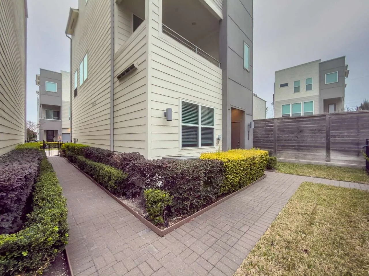 2733 Eado Edge Ct, Houston, TX 77020, USA