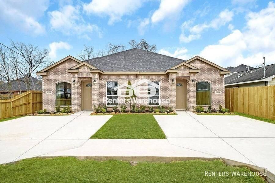 9710 Tuffly St, Houston, TX 77029, USA