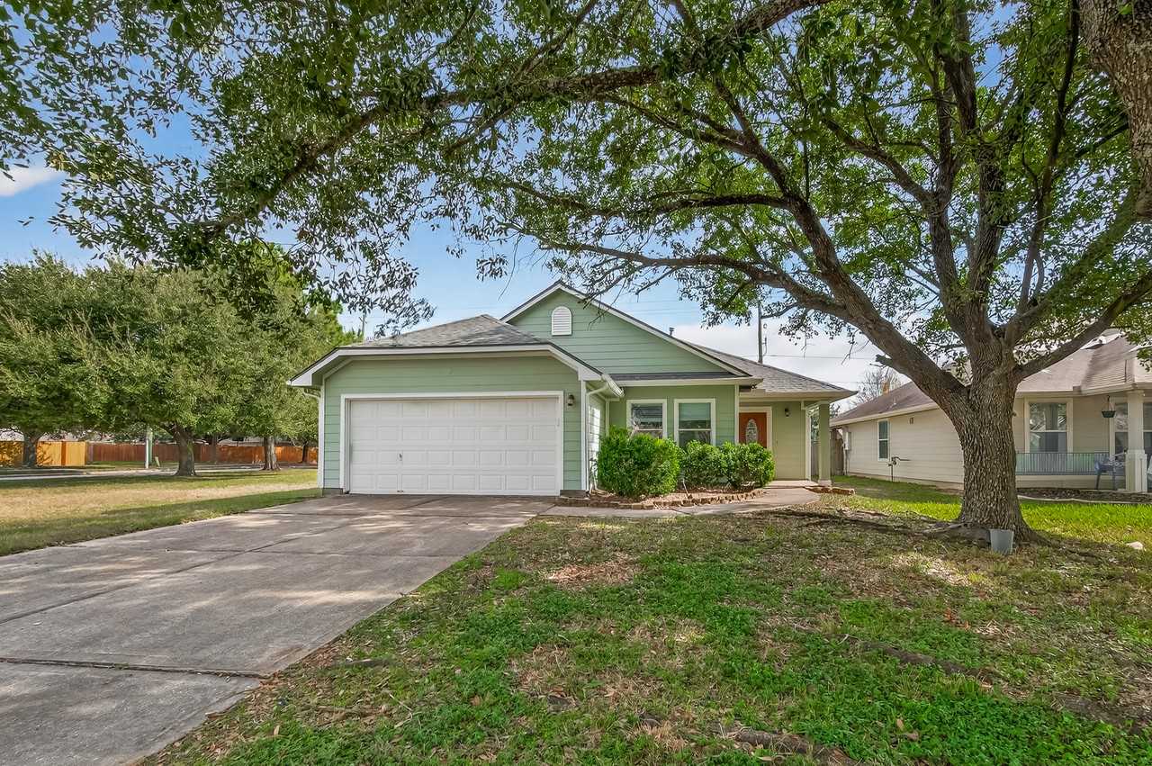 9418 Belleclaire Ln, Houston, TX 77044, USA