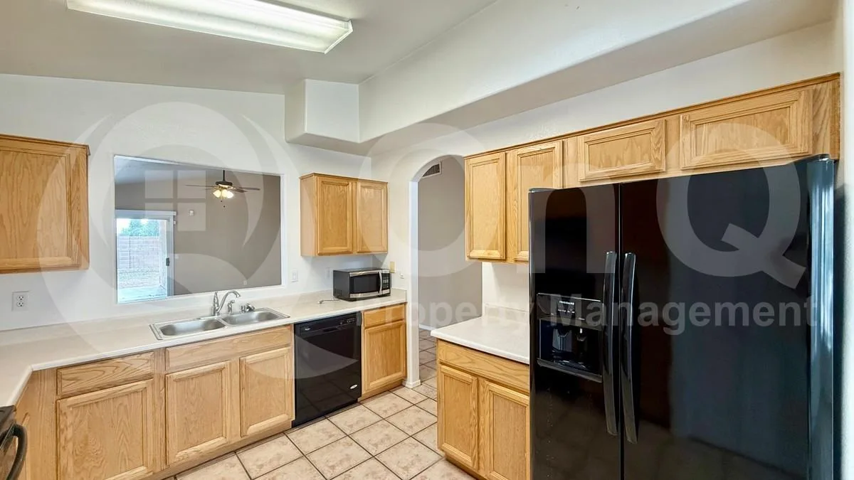 2239 East Morrow Drive, Phoenix, AZ 85024, USA