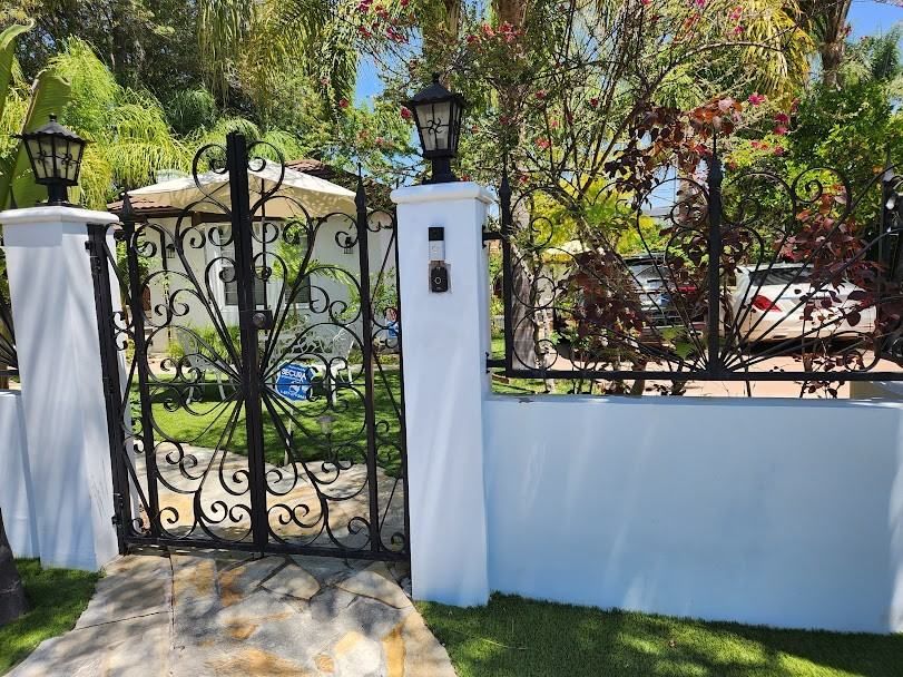 4230 Van Nuys Blvd, Sherman Oaks, CA 91403, USA