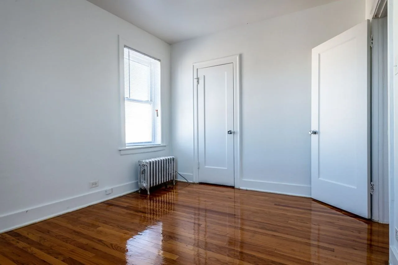 8222-32 S Ingleside Ave Chicago, IL 60619