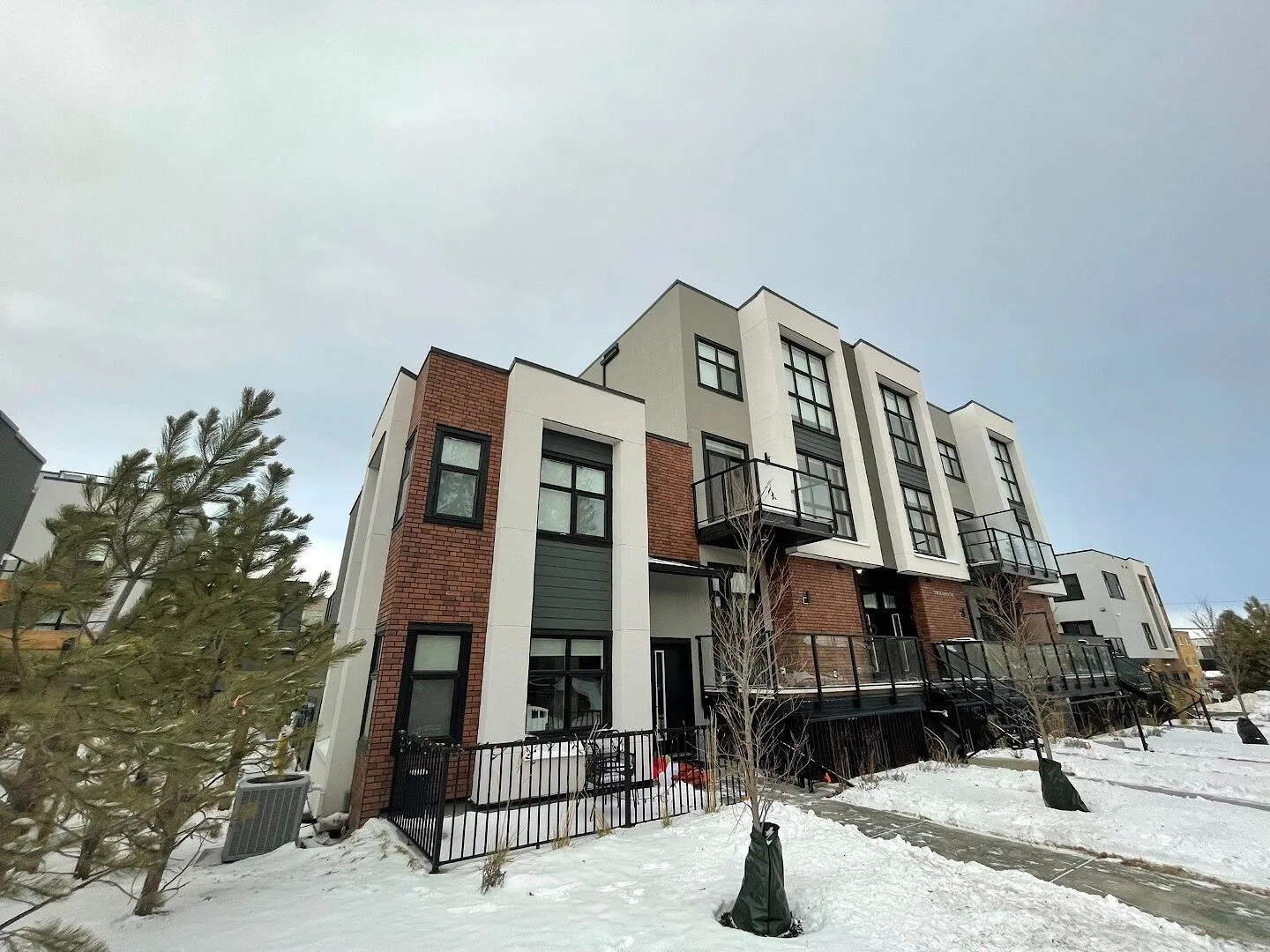 Marlo in Marda Loop - Brand Luxury Condos & Townhouses.