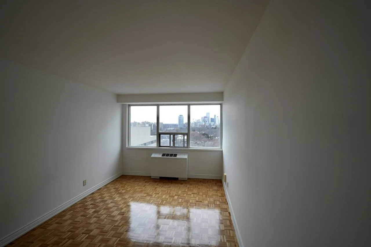 77 St Clair Avenue East
