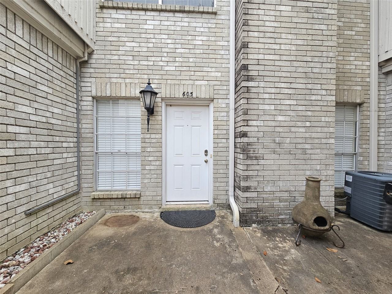 3800 Tanglewilde Street, Houston, TX 77063, USA