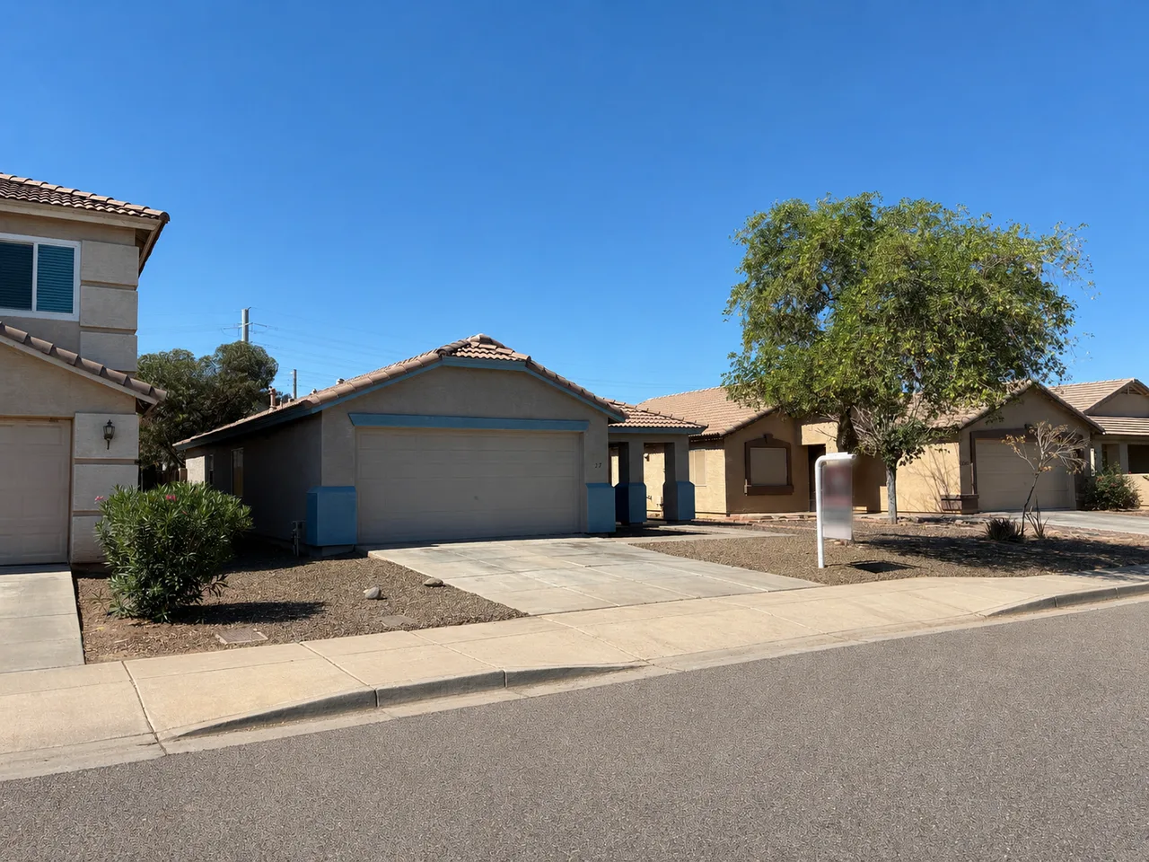 6027 West Encinas Lane, Phoenix, AZ 85043, USA