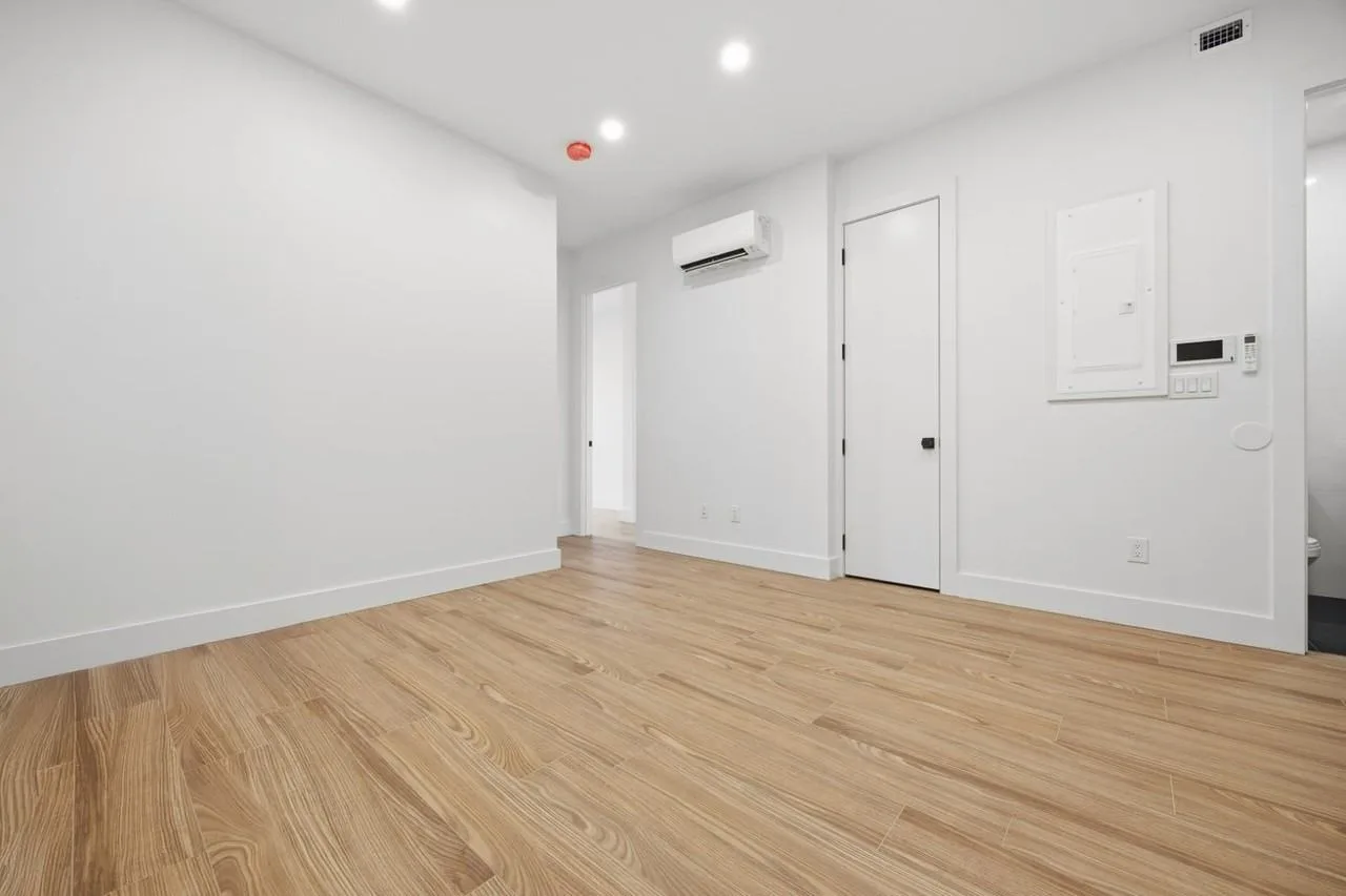 379 Hawthorne St, Brooklyn, NY 11225, USA