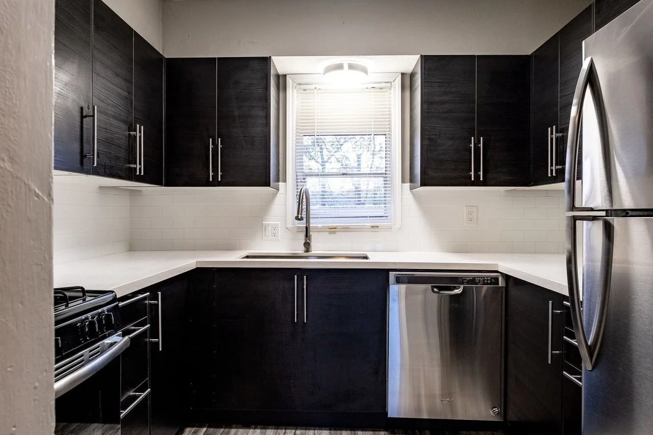 Eskridge Apartments.