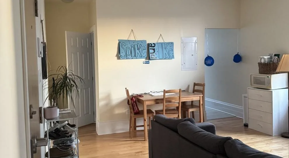 135 Concord Street South #3, Ottawa, ON K1S 0Z3, CA