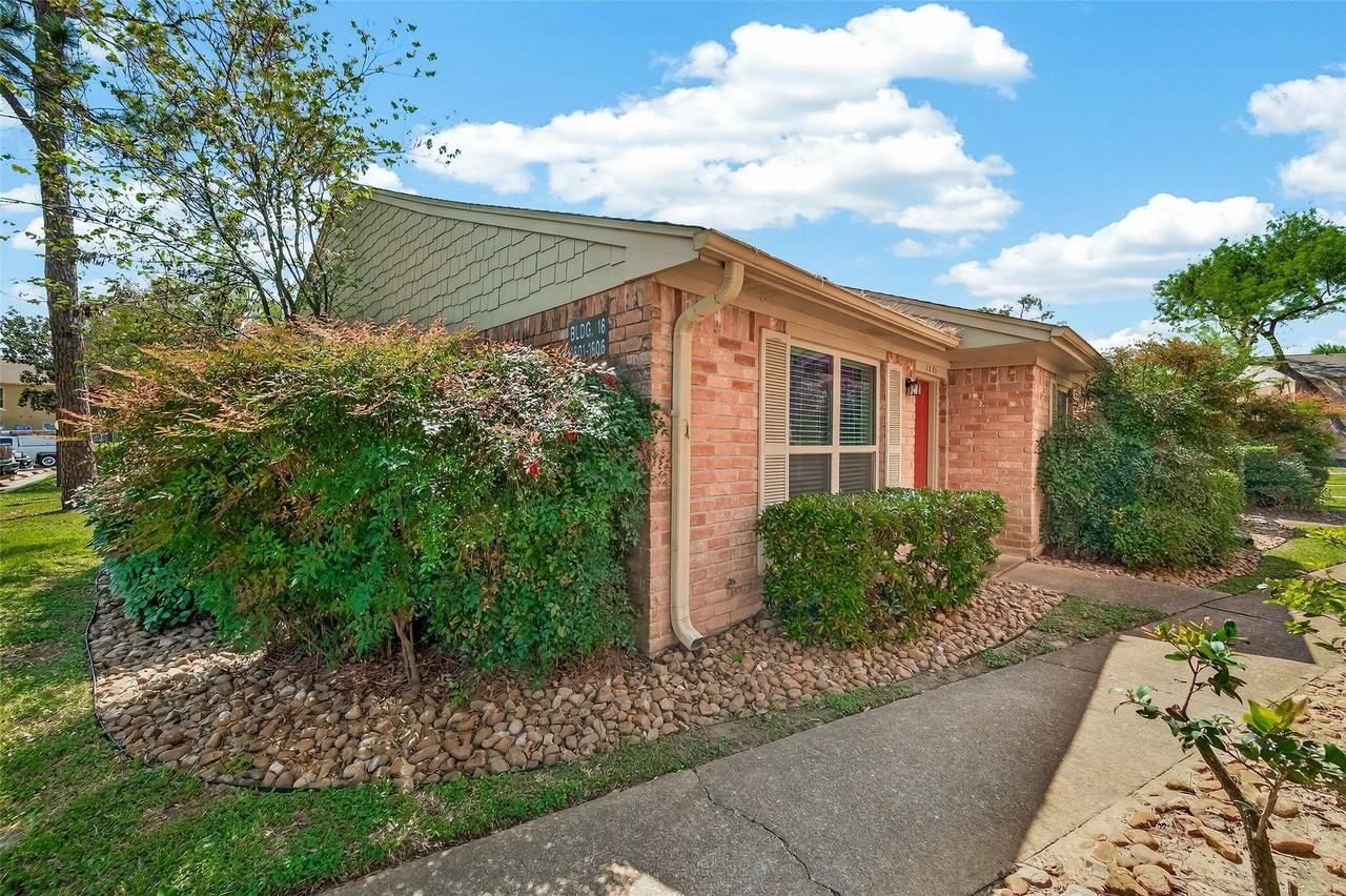 8801 Hammerly Blvd Apt 1913, Houston, TX 77080, USA
