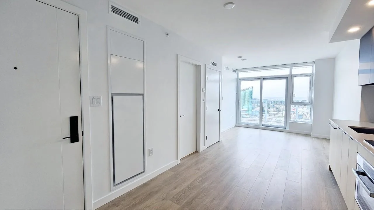 13738 Central Avenue #27F, Surrey, BC V3T 0X5, CA