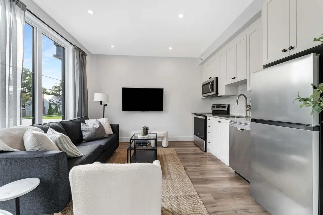 157 Sanford Ave, Ottawa, ON K2C None, CAN