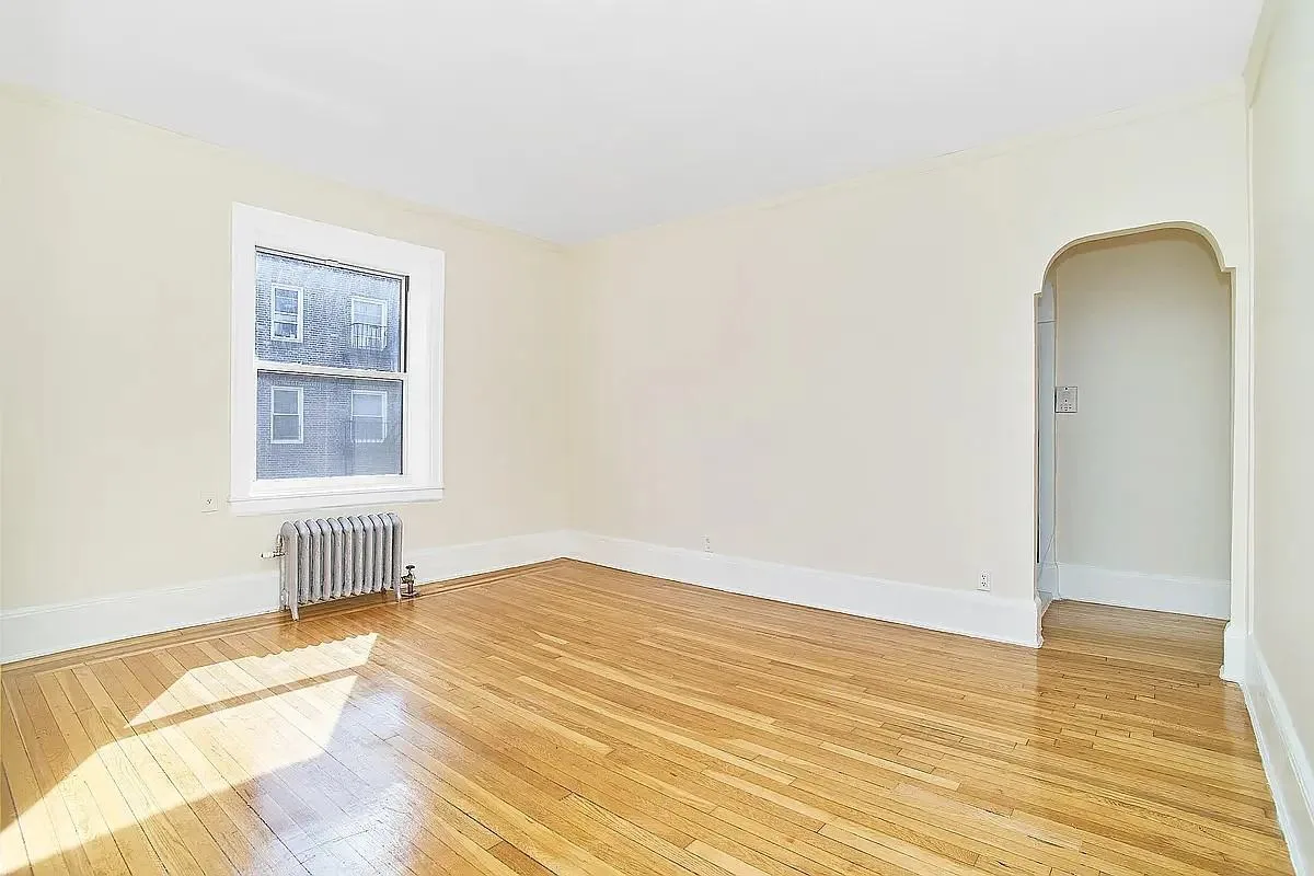 34-09 83rd Street, Jackson Heights, NY 11372, USA