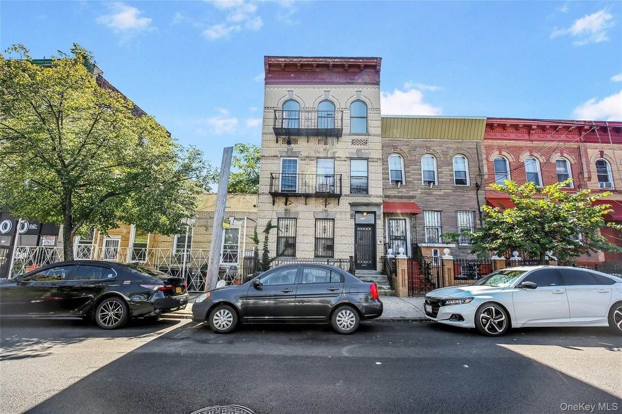 2218 Dean St, Brooklyn, NY 11233, USA