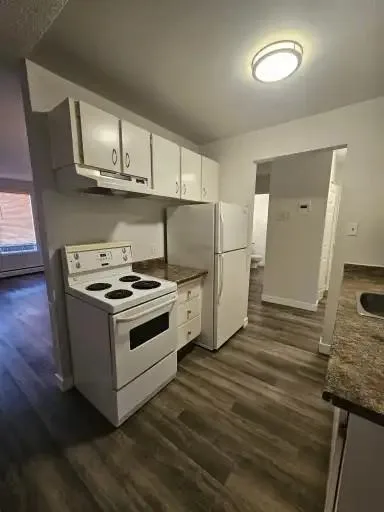 13308 127 St Nw, Edmonton, AB T5L 1B4, CAN
