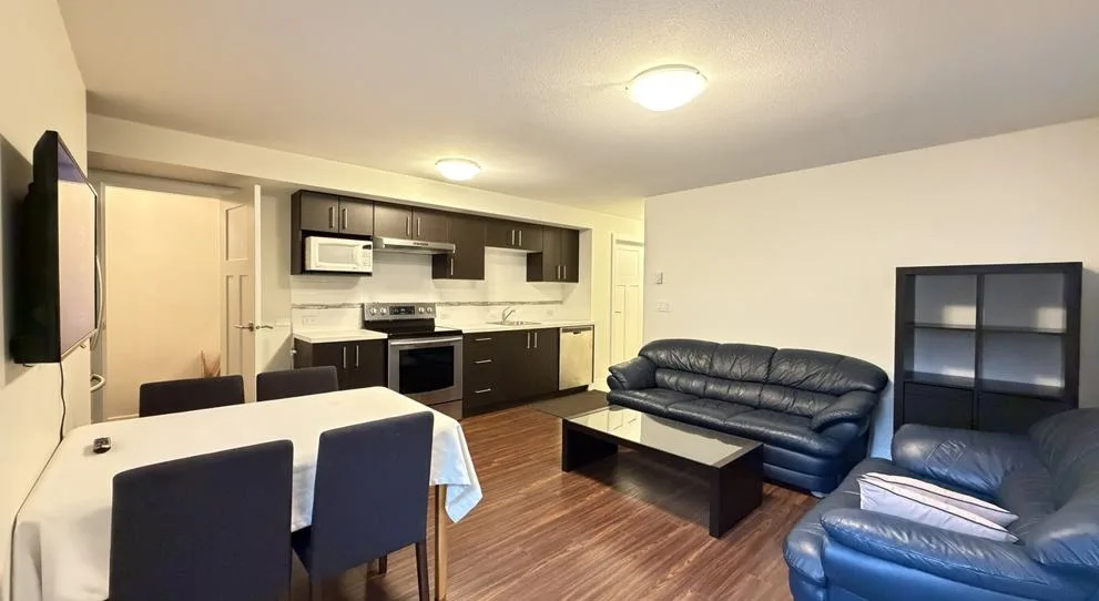 16769 22A Avenue, Surrey, BC V3S 0B5, CA