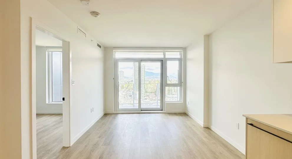 13738 Central Avenue #2110, Surrey, BC V3T 0X5, CA