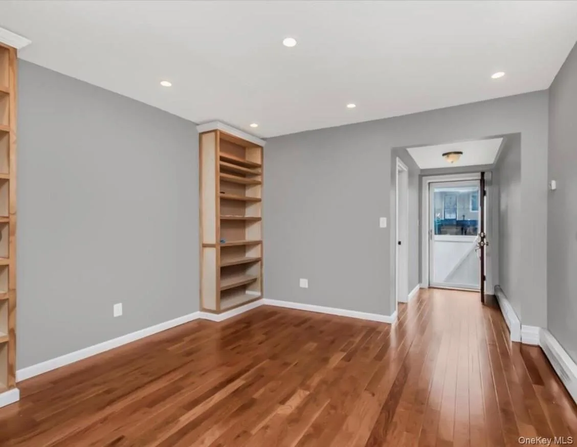 408 Beach 45th St, Far Rockaway, NY 11691, USA