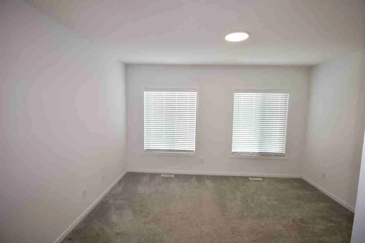 2415 193 St Nw, Edmonton, AB T6M 1P6, CAN