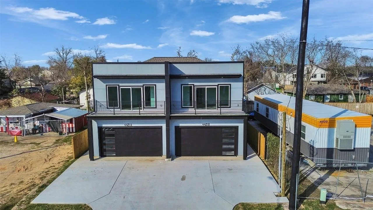 4421 Reed Rd, Houston, TX 77051, USA