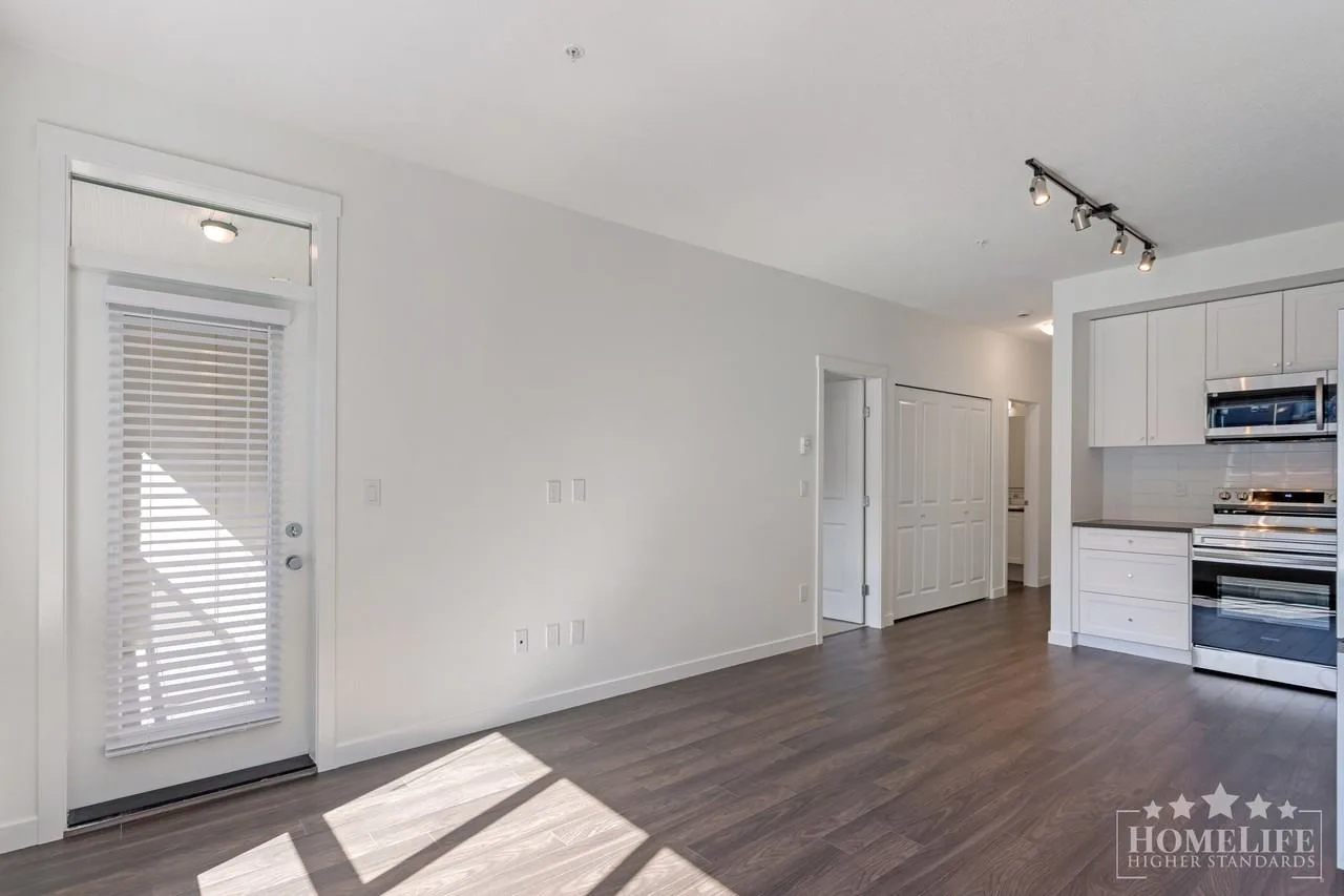 15733 85 Ave, Surrey, BC V4N 6Z1, CAN