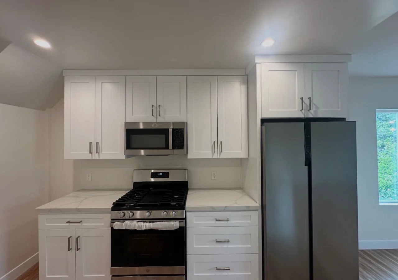 Newly Renovated 2BD/2BA with Garage