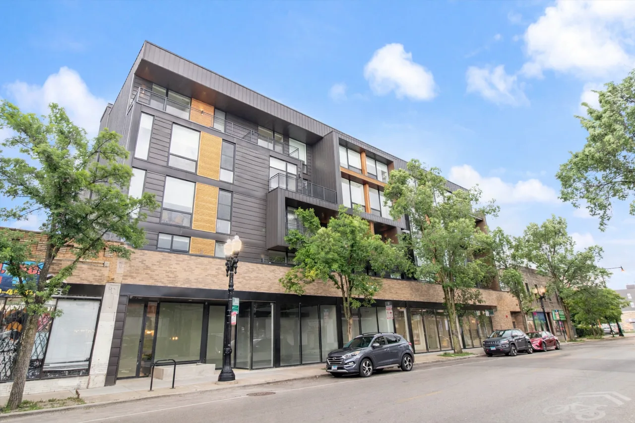 4513 N Clark St, Chicago, IL 60640, USA