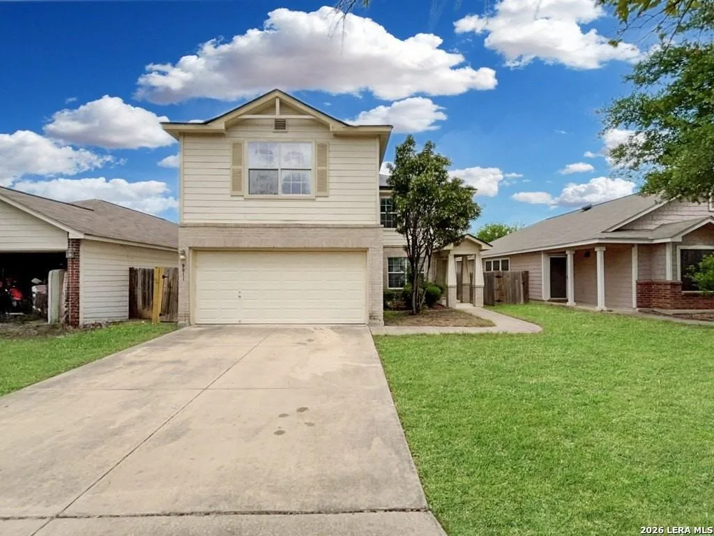 9011 Laguna Fls, San Antonio, TX 78251, USA