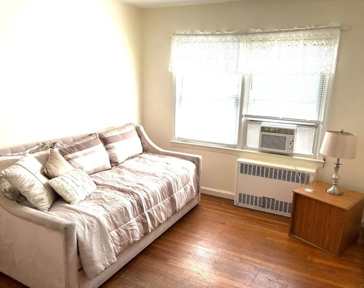 752 E 88th St, Brooklyn, NY 11236, USA