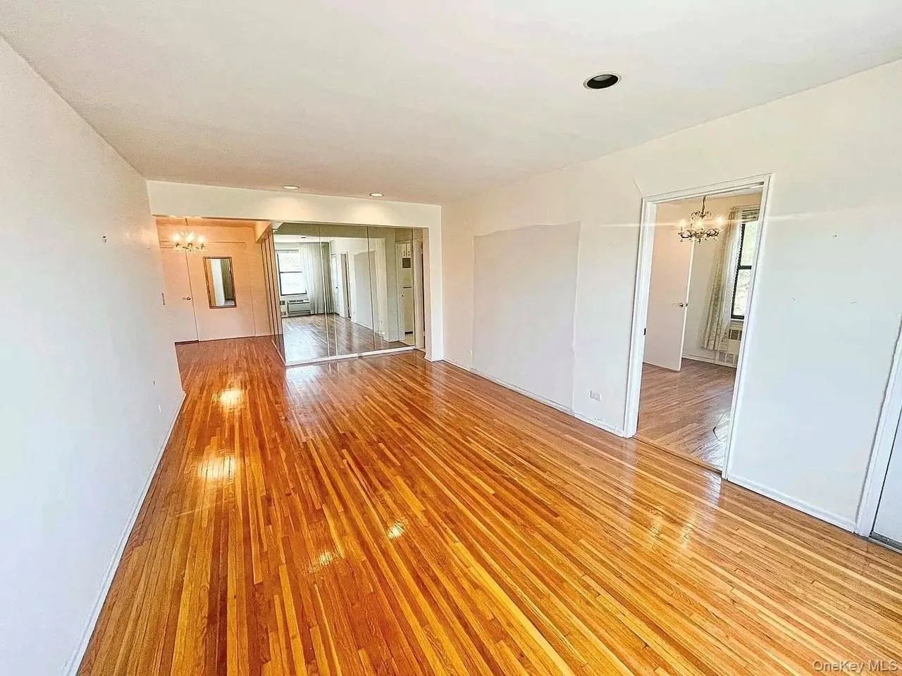 10025 Queens Blvd, Forest Hills, NY 11375, USA