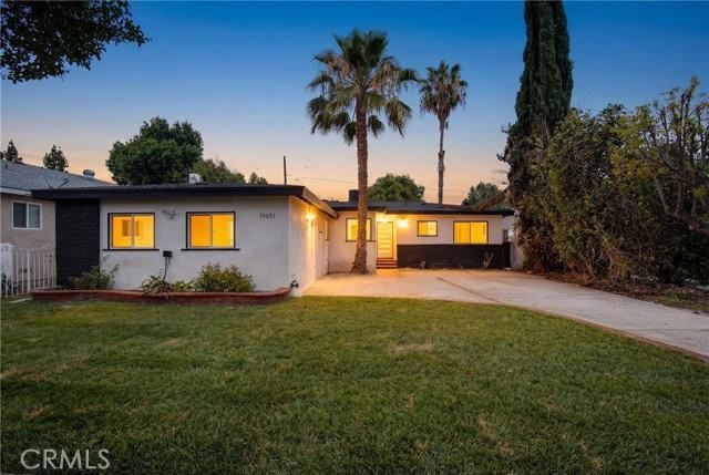 19649 Friar St, Los Angeles, CA 91335, USA