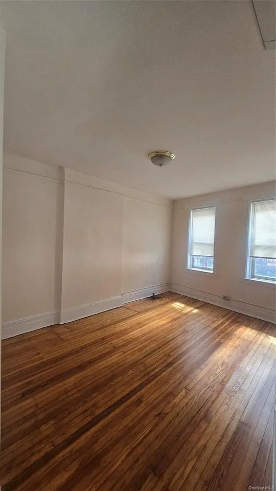 8816 Jamaica Ave, Woodhaven, NY 11421, USA