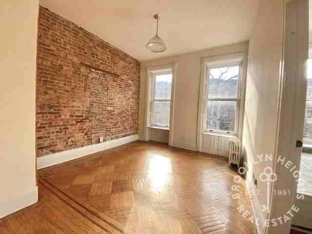 111 St Johns Pl, Brooklyn, NY 11217, USA
