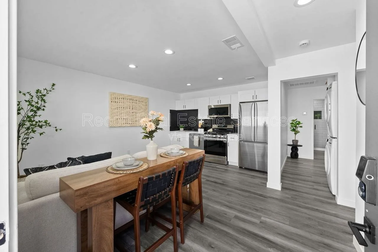 5116 69th Street, San Diego, CA 92115, USA