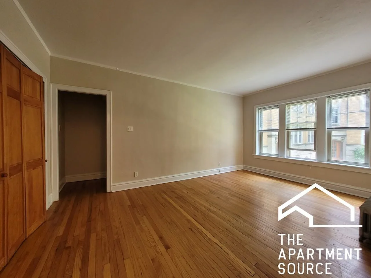 910 Reba Pl, Chicago, IL 60202, USA