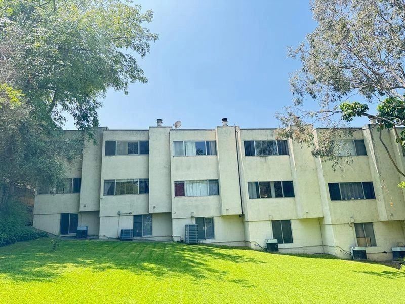 3030 WAVERLY DRIVE