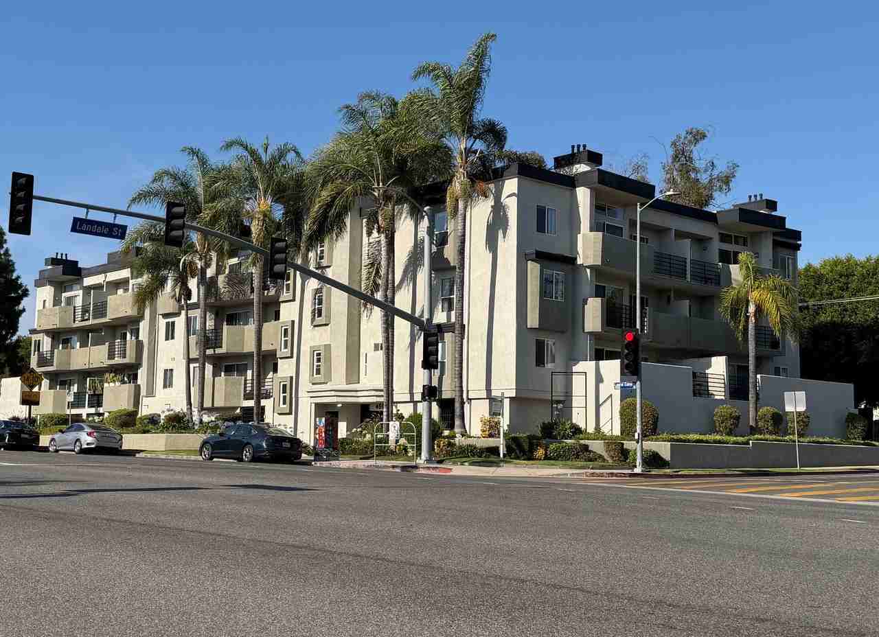 Laurel Canyon, 4500