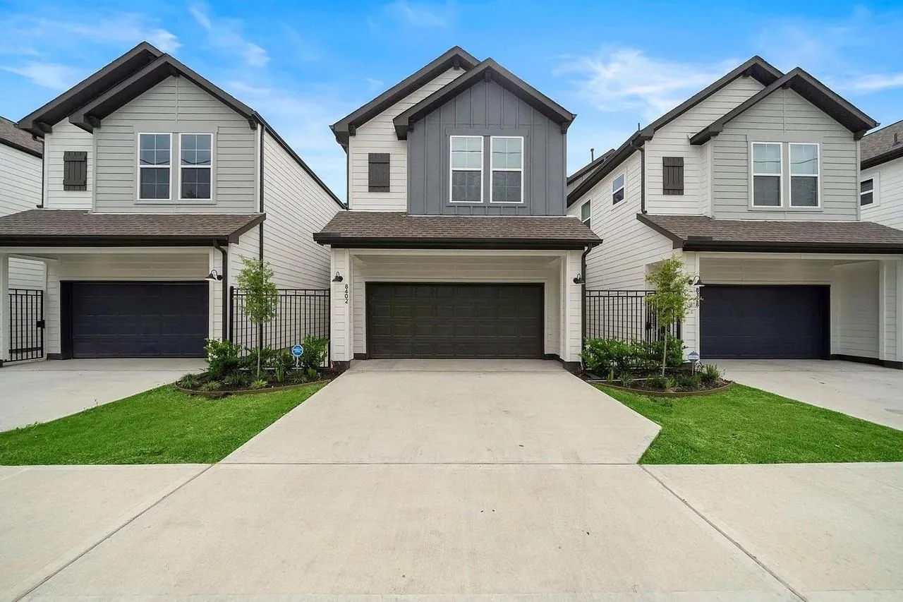 8402 Curry Rd, Houston, TX 77093, USA